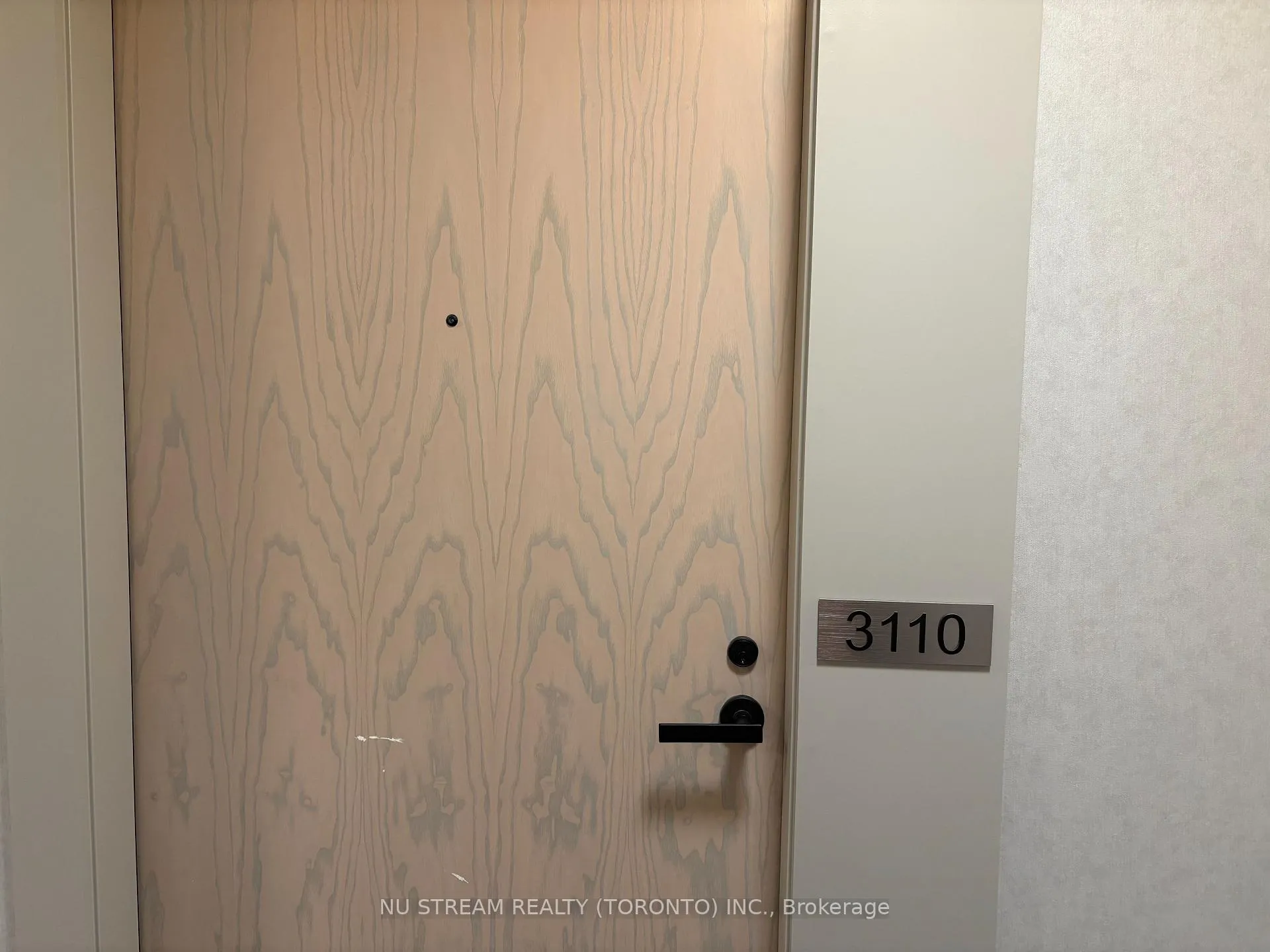 Photo 2 of Unit 3110, 8 Interchange Way, Vaughan, Vaughan Corporate Centre — HOMEH