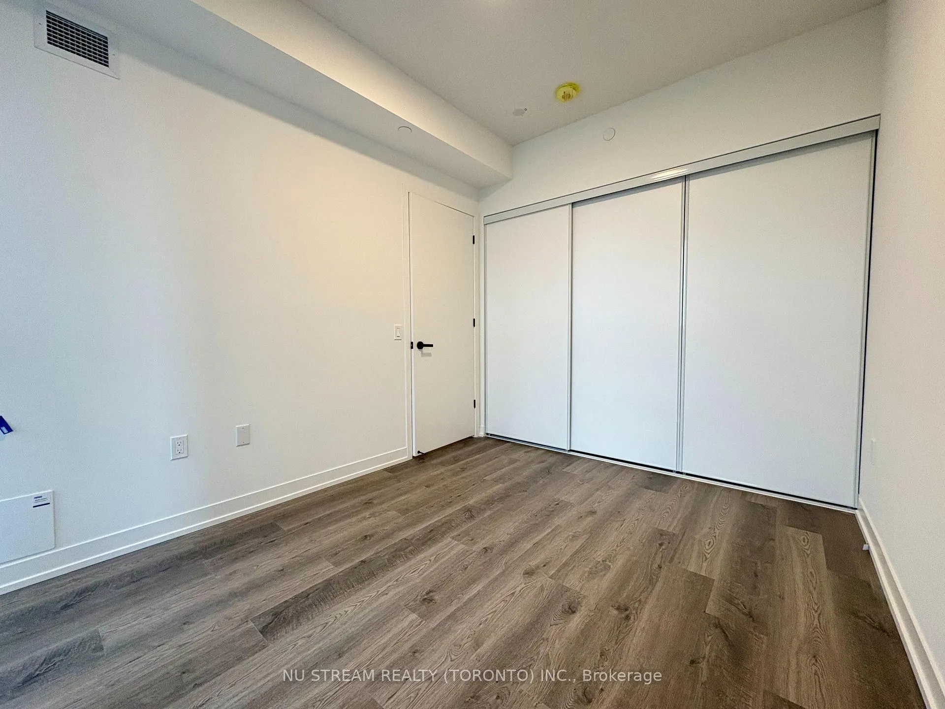 Photo 8 of Unit 3110, 8 Interchange Way, Vaughan, Vaughan Corporate Centre — HOMEH