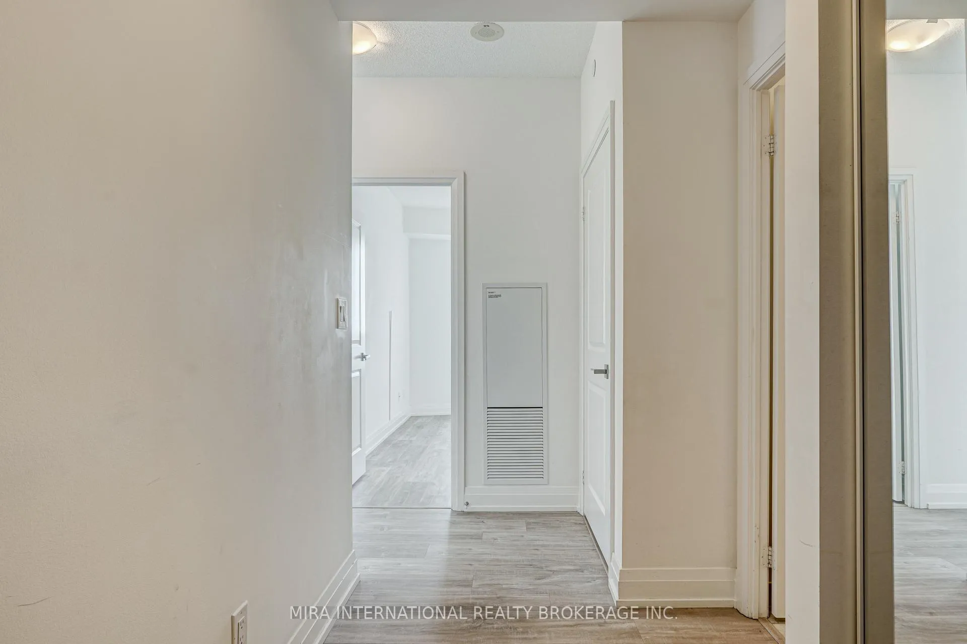 Photo 4 of Unit 2808, 3600 Highway 7, Vaughan, Vaughan Corporate Centre — HOMEH