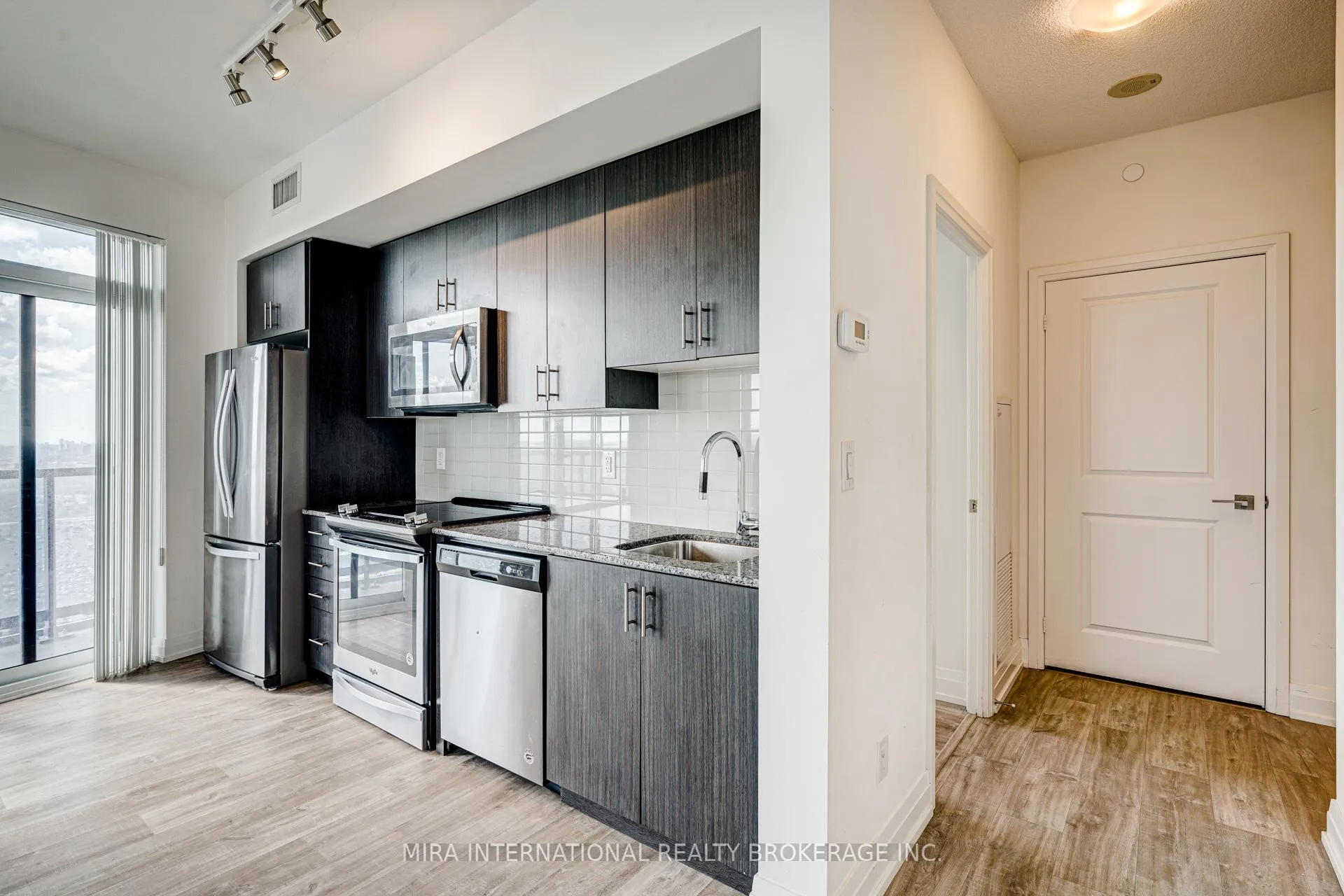 Photo 5 of Unit 2808, 3600 Highway 7, Vaughan, Vaughan Corporate Centre — HOMEH