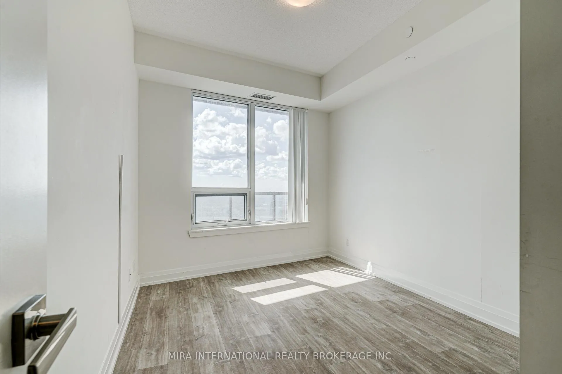 Photo 16 of Unit 2808, 3600 Highway 7, Vaughan, Vaughan Corporate Centre — HOMEH