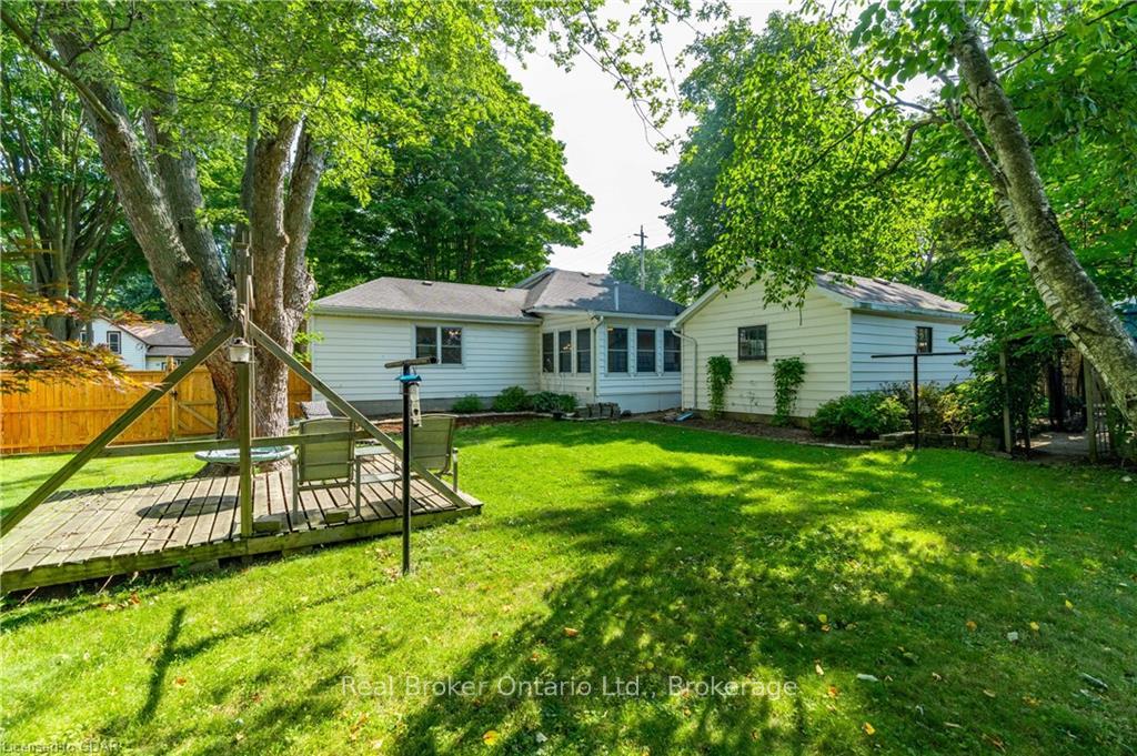 Photo 33 of 17 King Street S, Chatham-Kent — HOMEH
