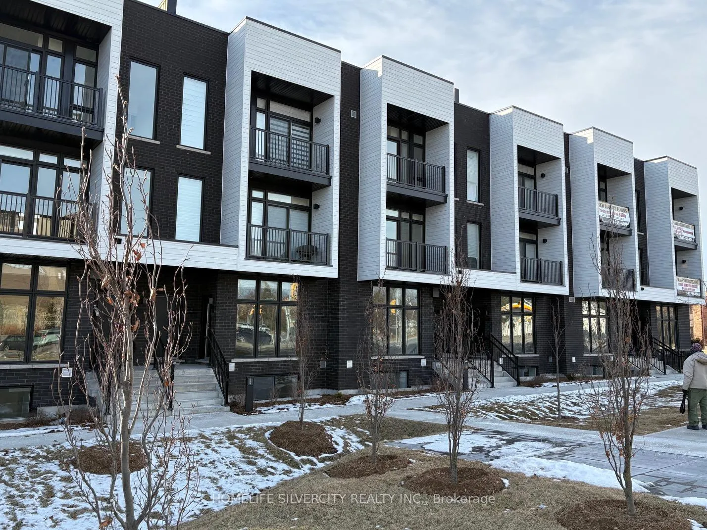Photo 2 of Unit 32, 188 Angus Drive, Ajax, Central — HOMEH