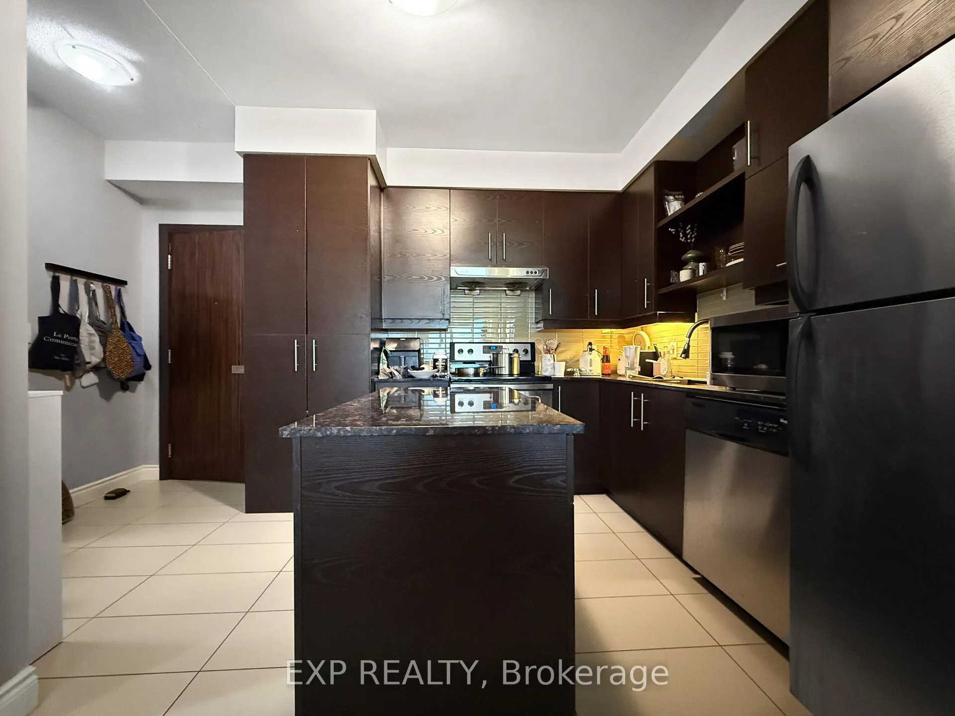 Photo 4 of Unit 909, 325 south park Road, Markham, Commerce Valley — HOMEH