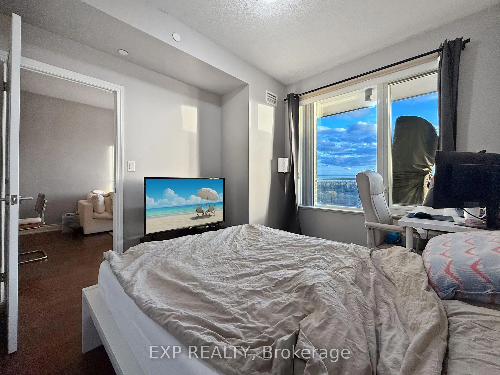 Photo 17 of Unit 909, 325 south park Road, Markham, Commerce Valley — HOMEH