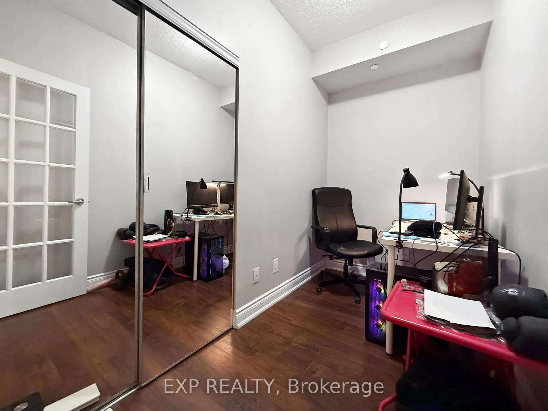 Photo 18 of Unit 909, 325 south park Road, Markham, Commerce Valley — HOMEH