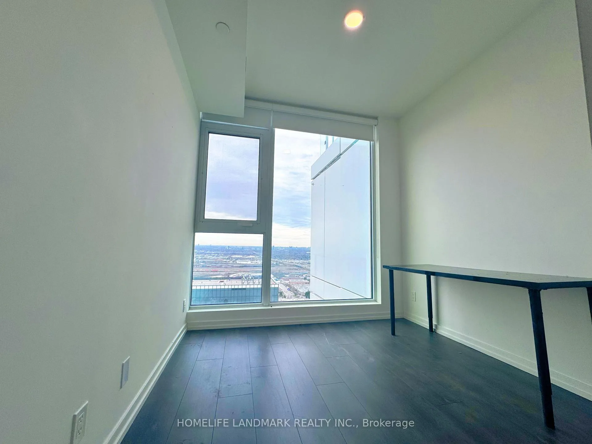 Photo 9 of Unit 4709, 7890 Jane Street, Vaughan, Vaughan Corporate Centre — HOMEH