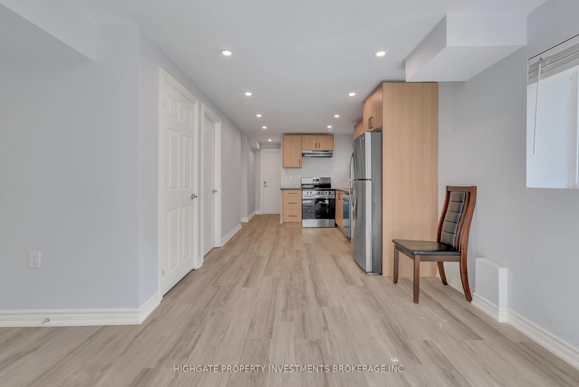 Photo 2 of Unit Lower, 21 Stollar Boulevard, Barrie, Little Lake — HOMEH