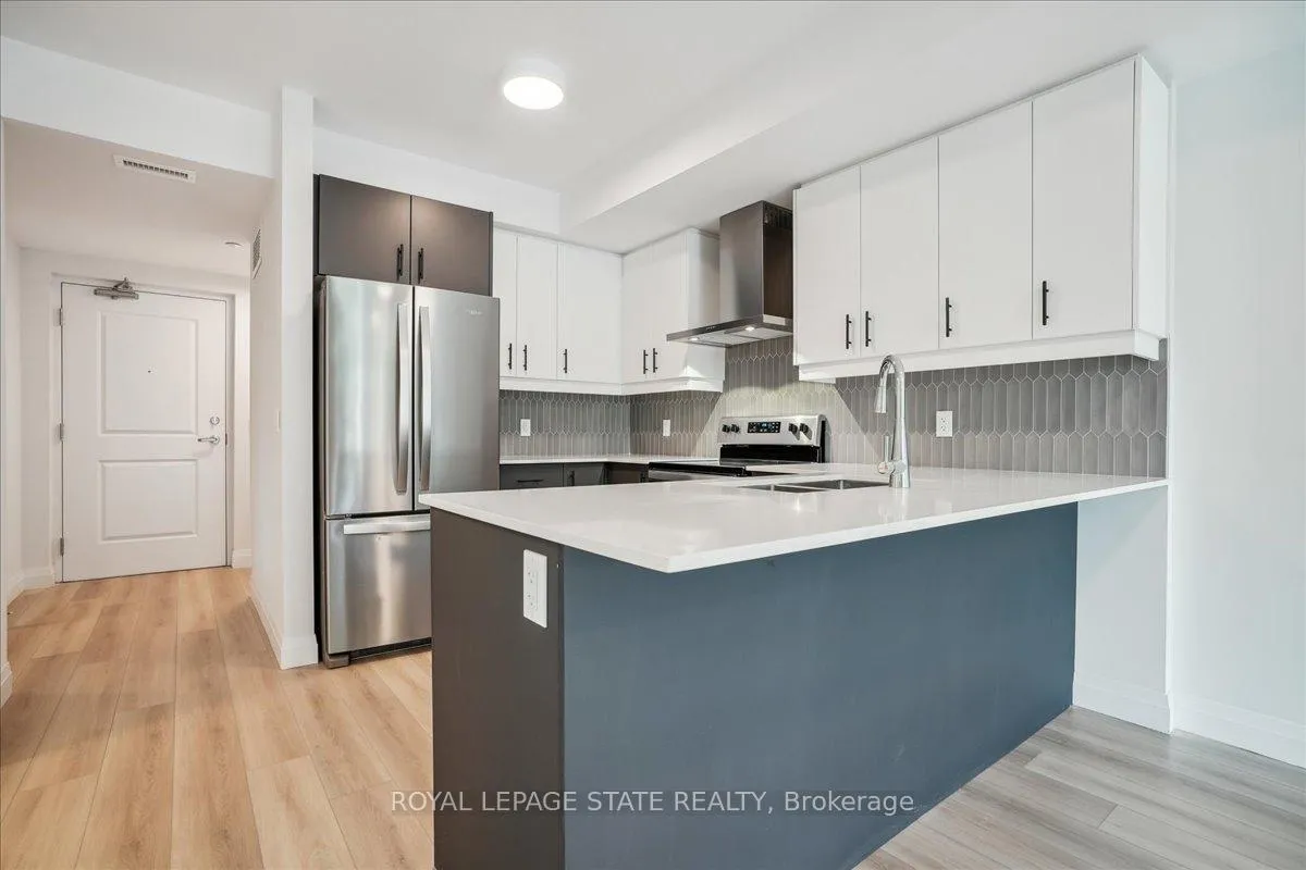 Photo 3 of Unit 213, 153 Wilson Street W, Hamilton, Ancaster — HOMEH