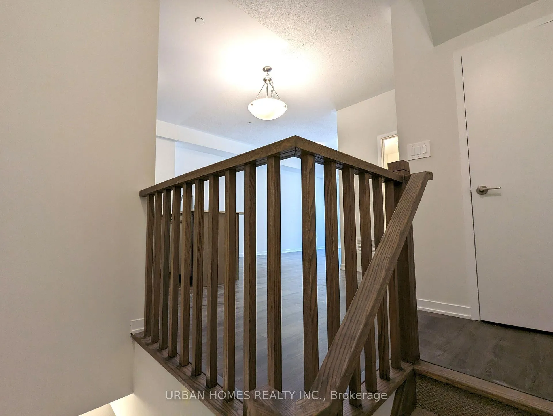Photo 14 of Unit 29, 21 Honeycrisp Crescent, Vaughan, Vaughan Corporate Centre — HOMEH
