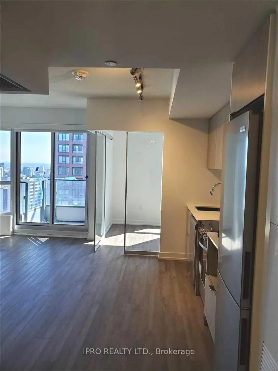 Front of Unit 2901, 395 Bloor Street E