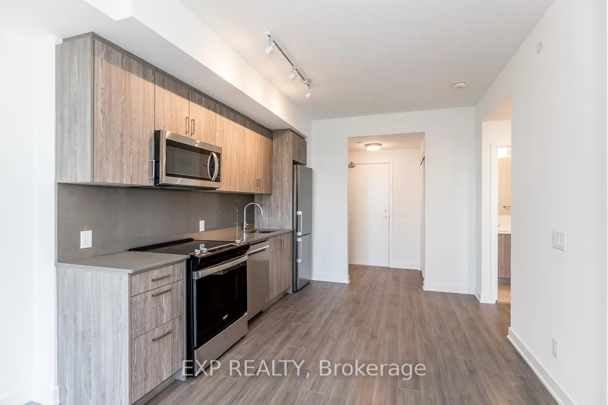 Photo 2 of Unit 426, 681 Yonge Street, Barrie, Painswick South — HOMEH