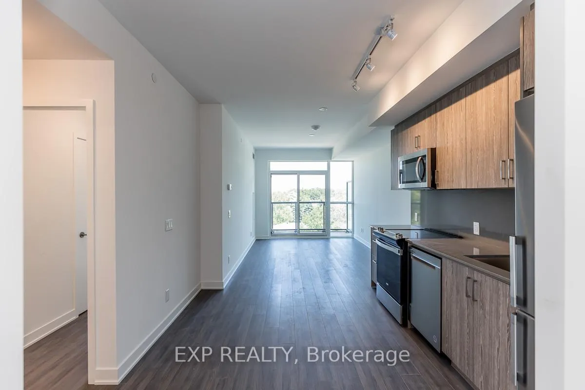Photo 4 of Unit 426, 681 Yonge Street, Barrie, Painswick South — HOMEH
