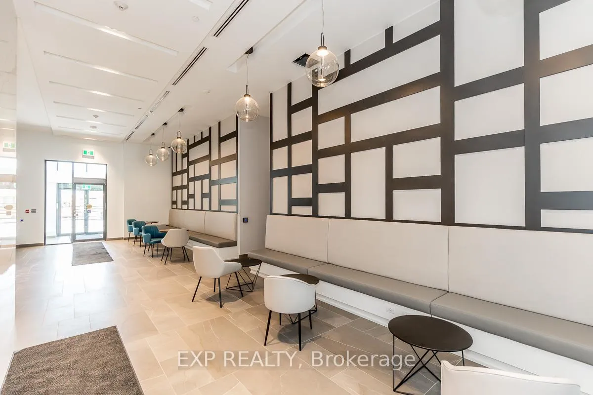 Photo 19 of Unit 426, 681 Yonge Street, Barrie, Painswick South — HOMEH