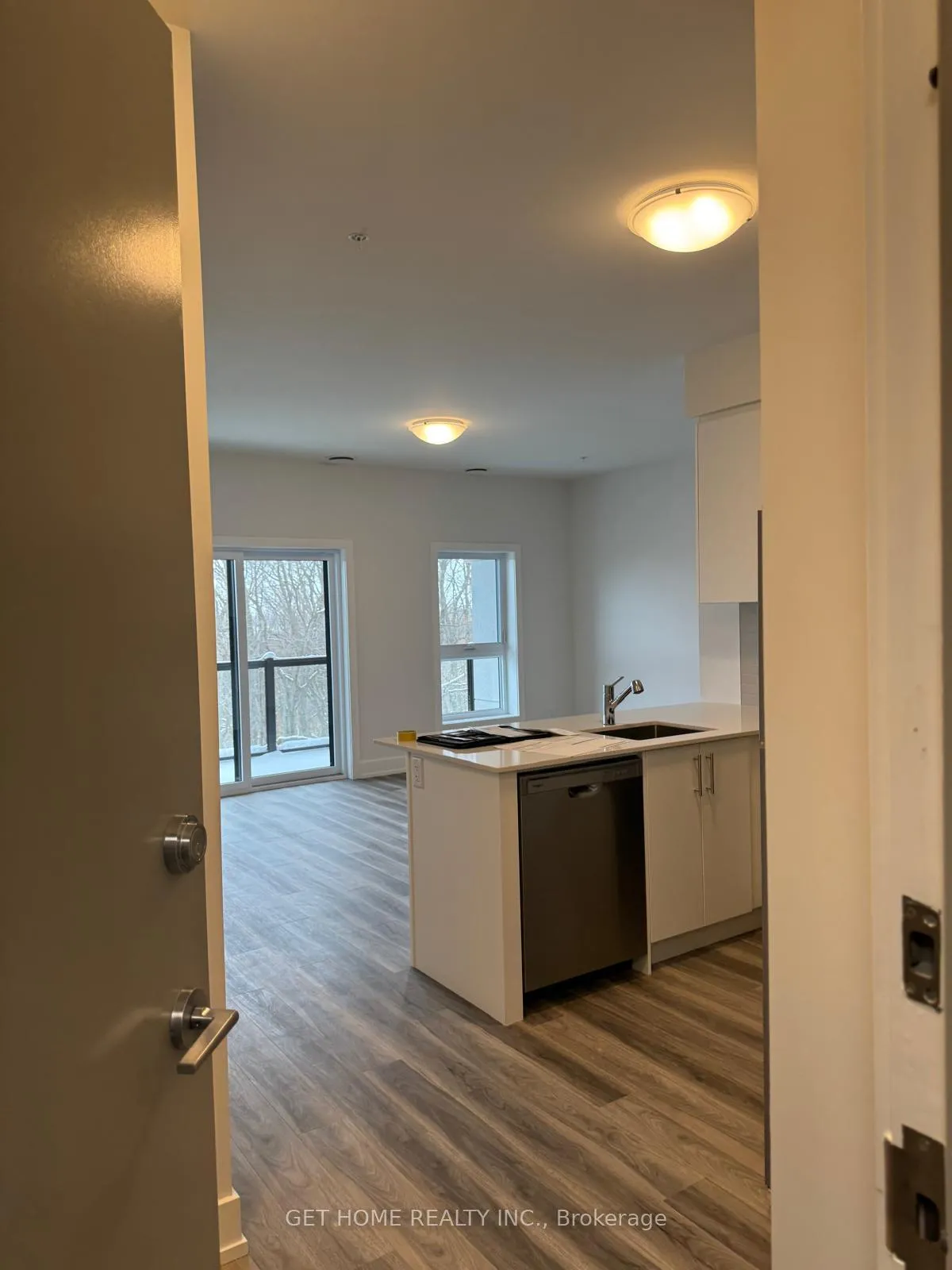Photo 6 of Unit 520, 1200 Lackner Boulevard, Kitchener — HOMEH