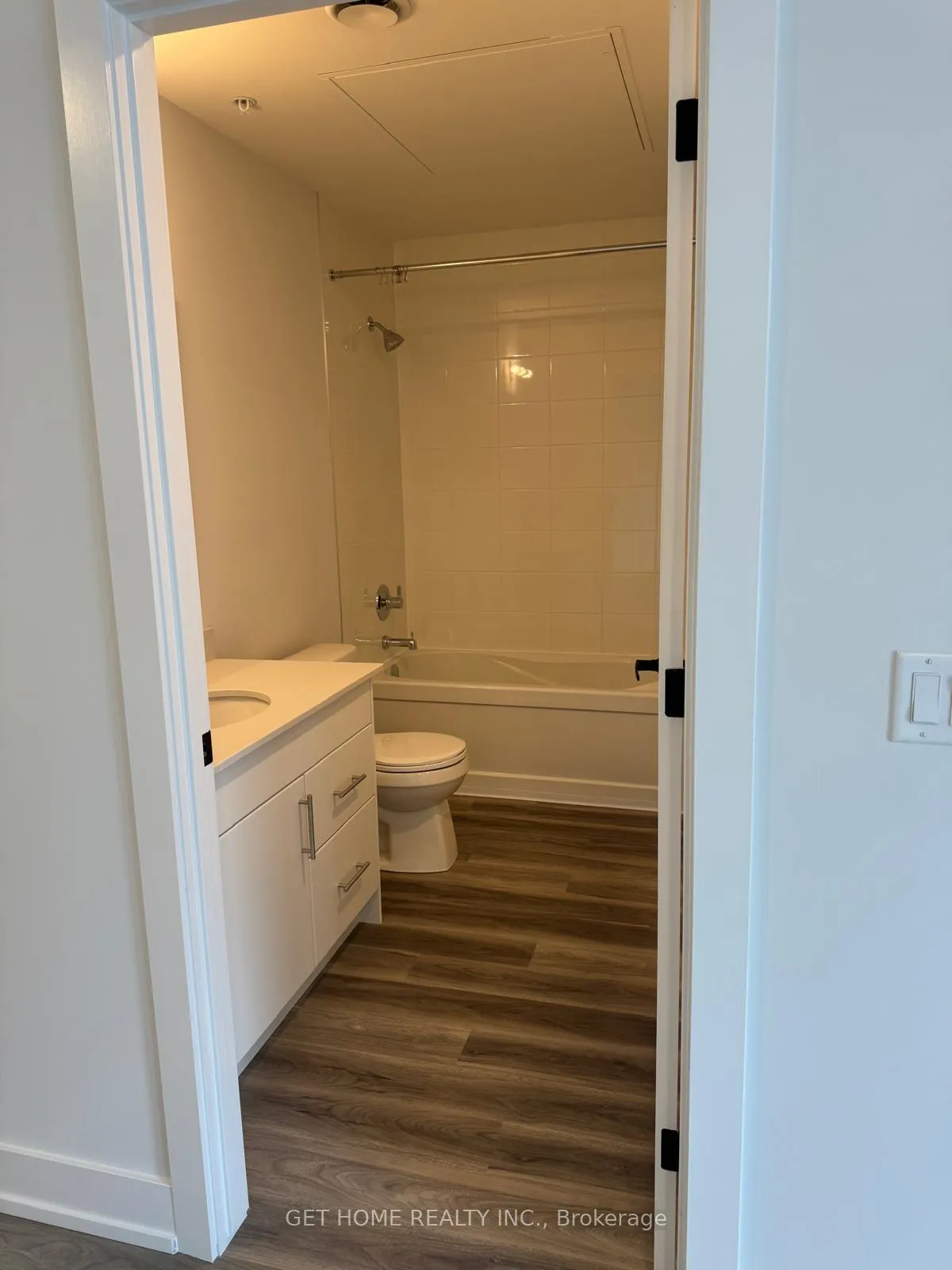 Photo 7 of Unit 520, 1200 Lackner Boulevard, Kitchener — HOMEH