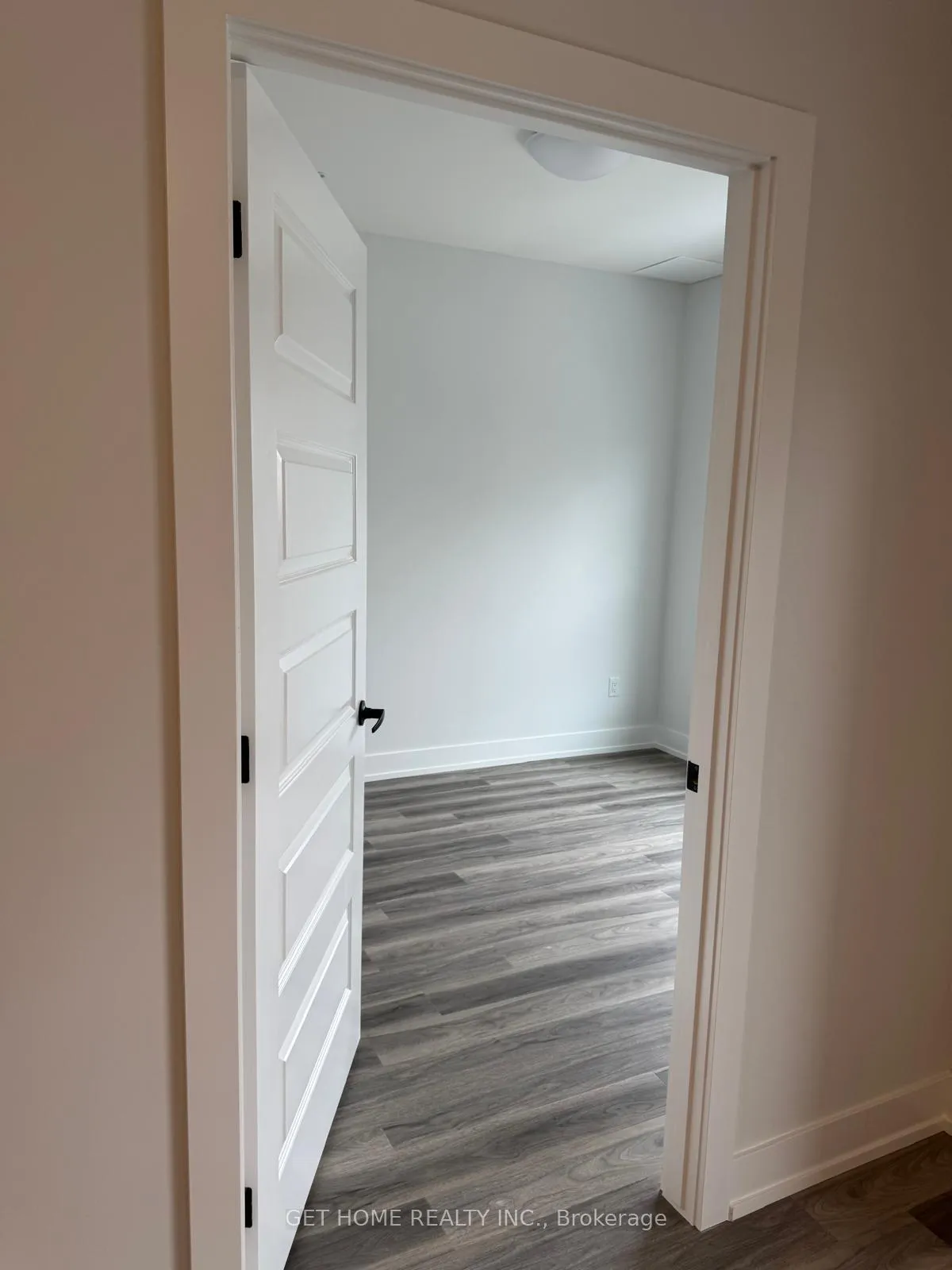 Photo 8 of Unit 520, 1200 Lackner Boulevard, Kitchener — HOMEH