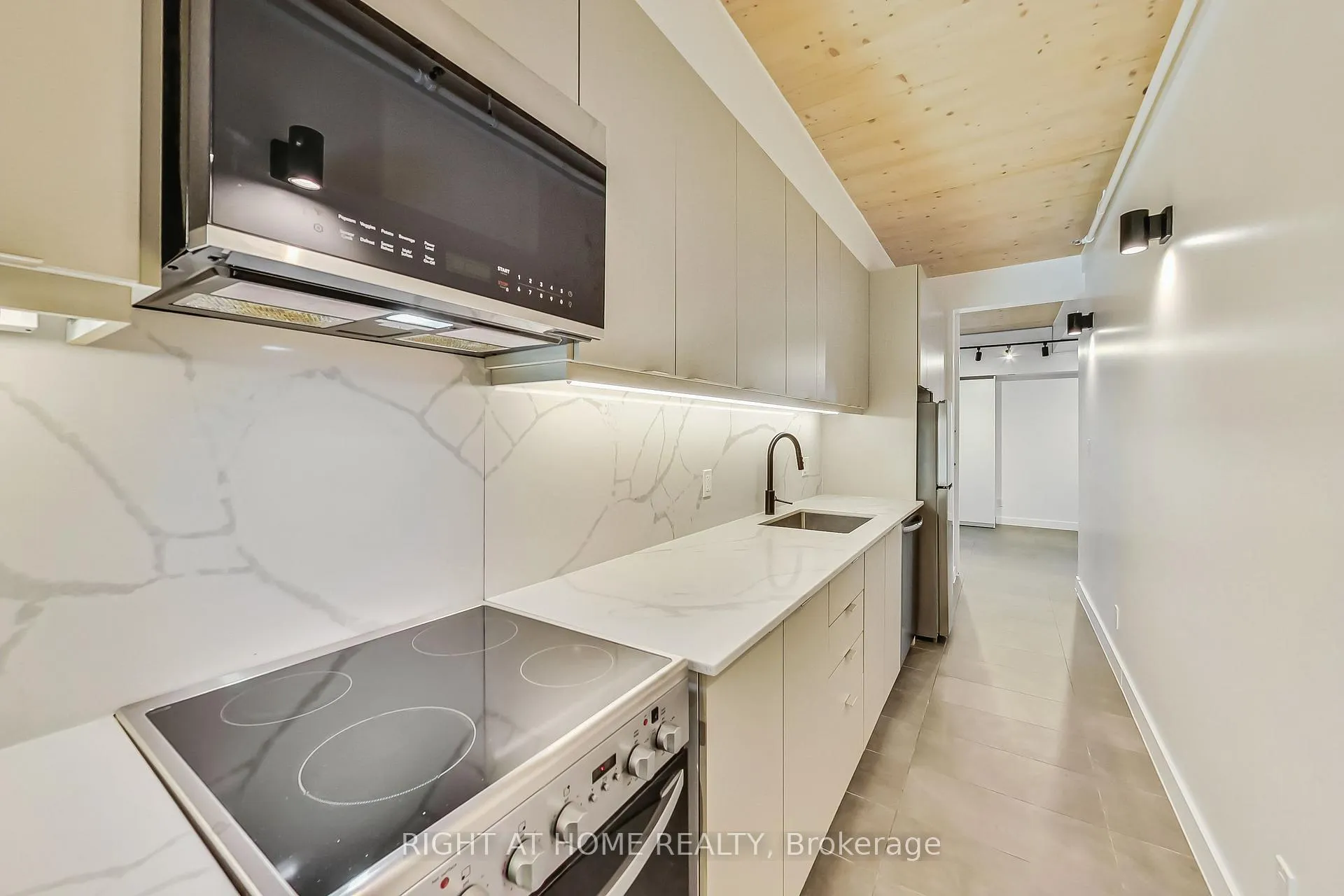 Photo 7 of Unit 301, 1602 Queen Street E, Toronto, The Beaches — HOMEH