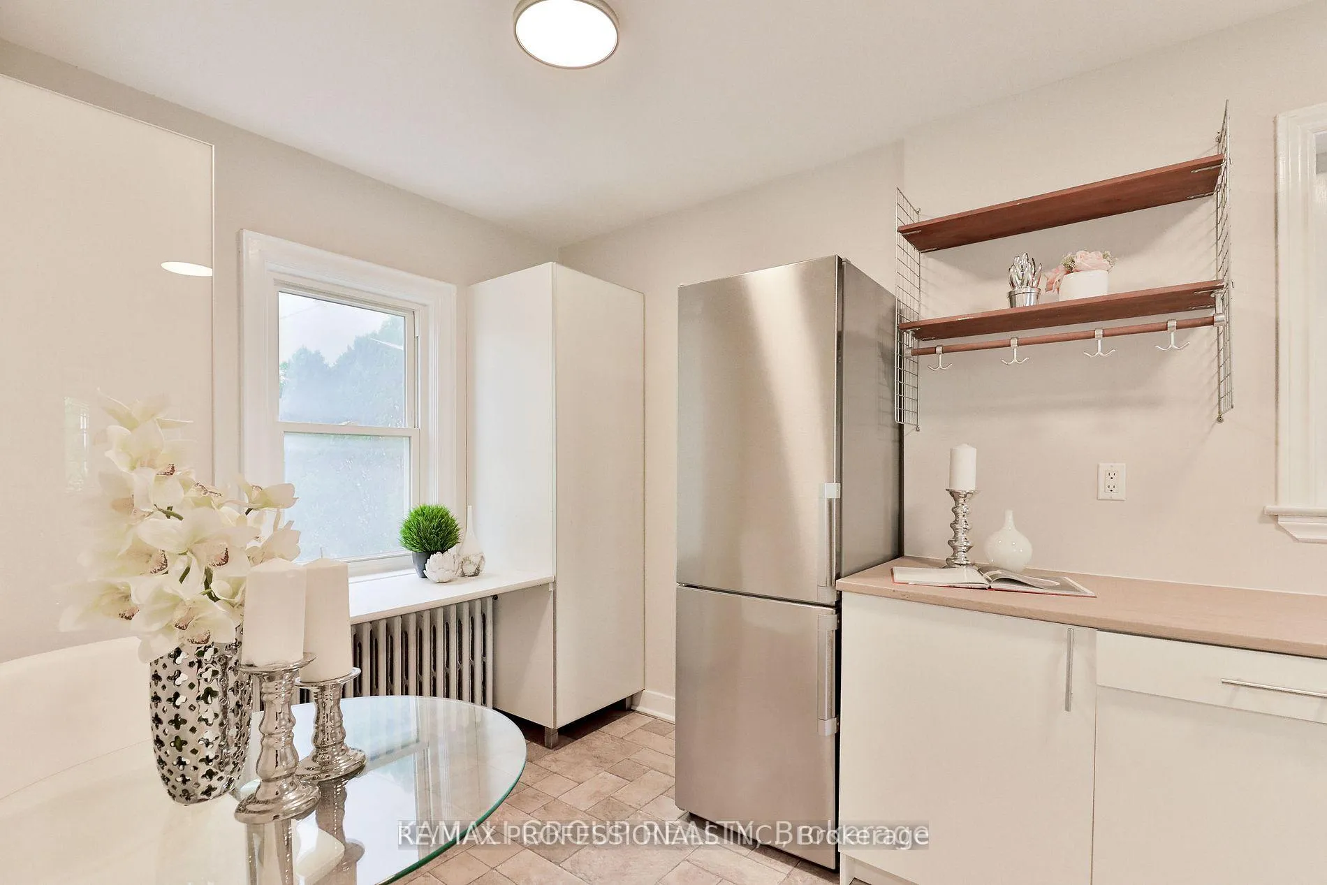 Photo 7 of 7 Elsfield Road, Etobicoke, Stonegate-Queensway — HOMEH