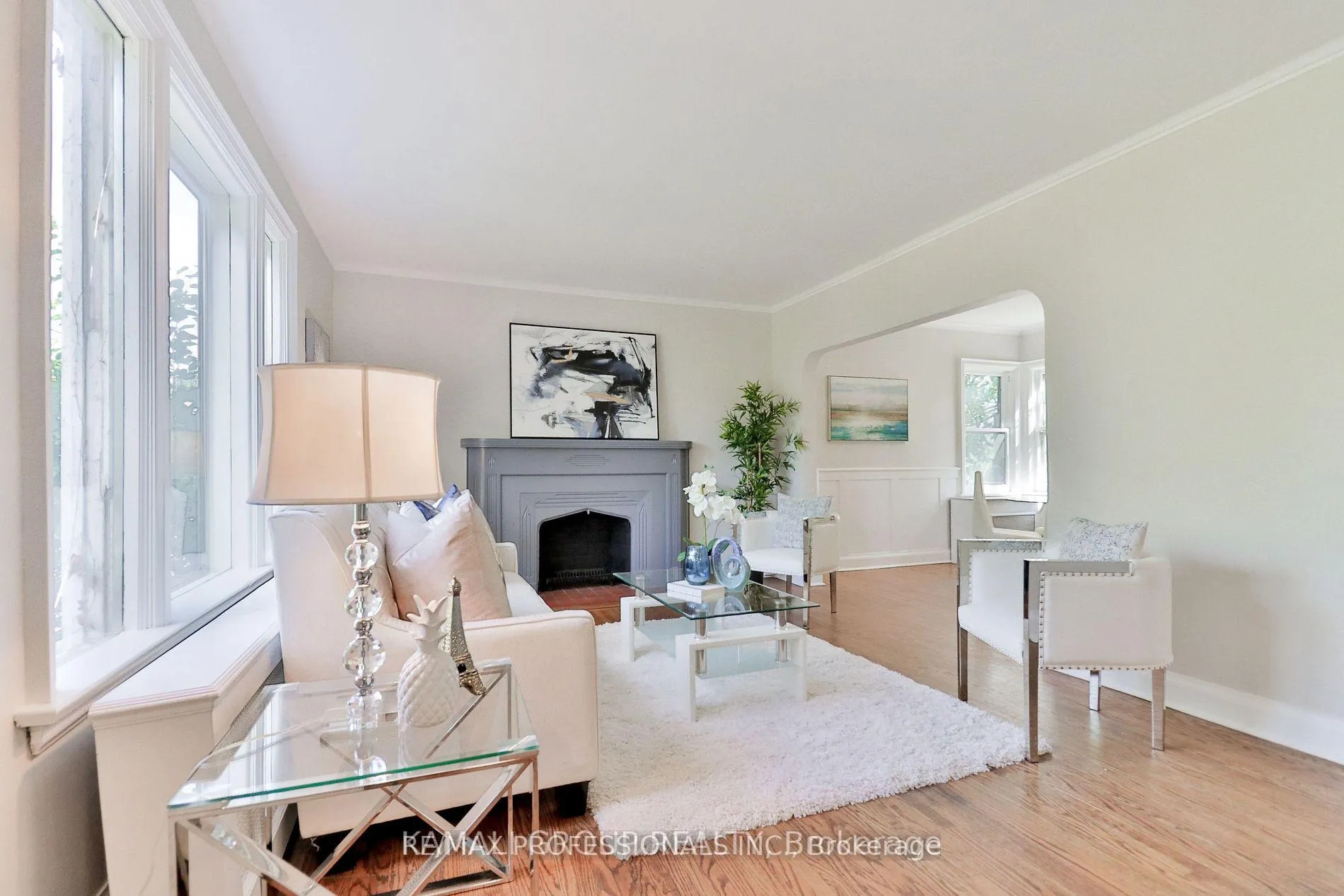 Photo 15 of 7 Elsfield Road, Etobicoke, Stonegate-Queensway — HOMEH