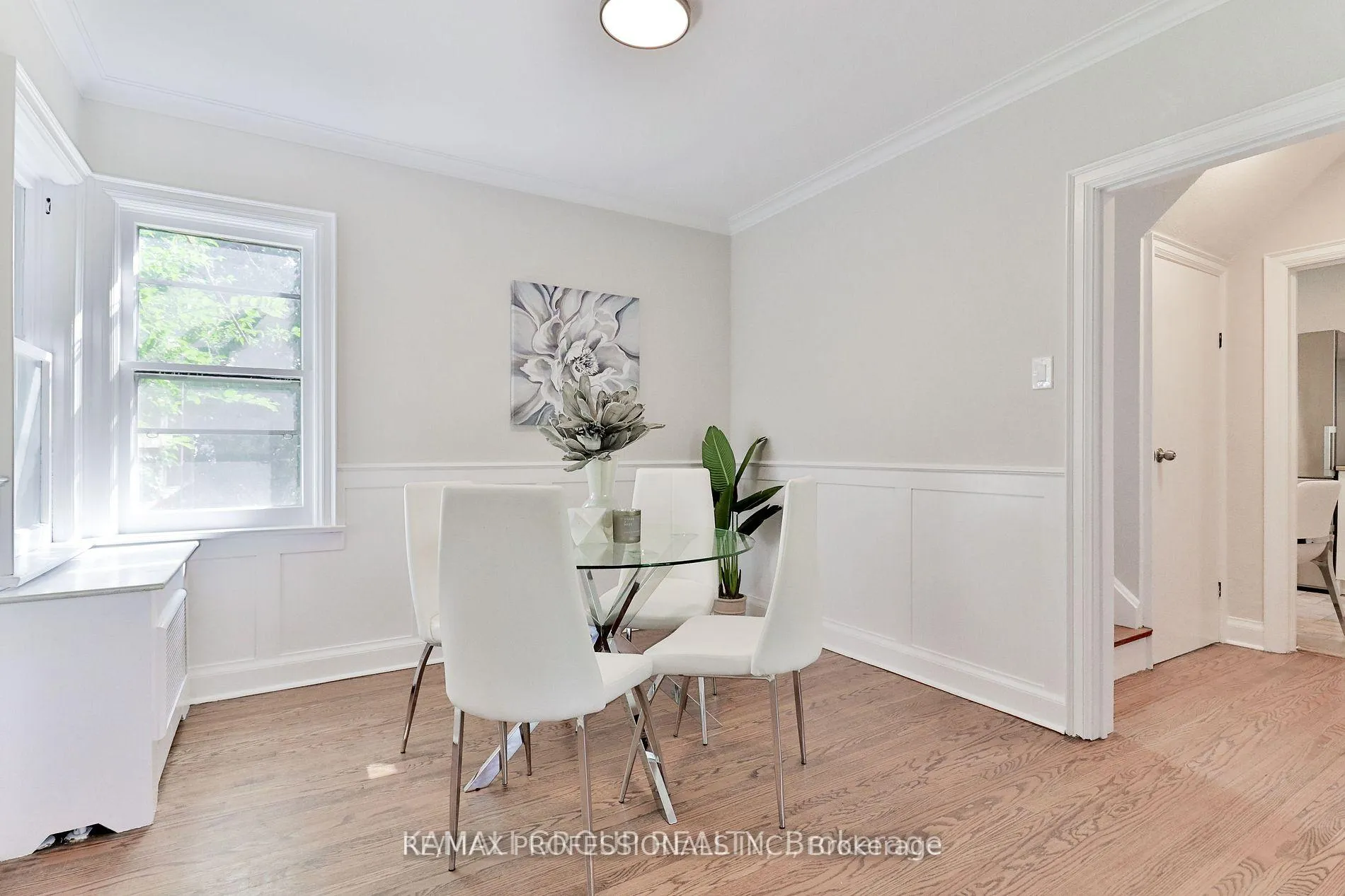 Photo 19 of 7 Elsfield Road, Etobicoke, Stonegate-Queensway — HOMEH