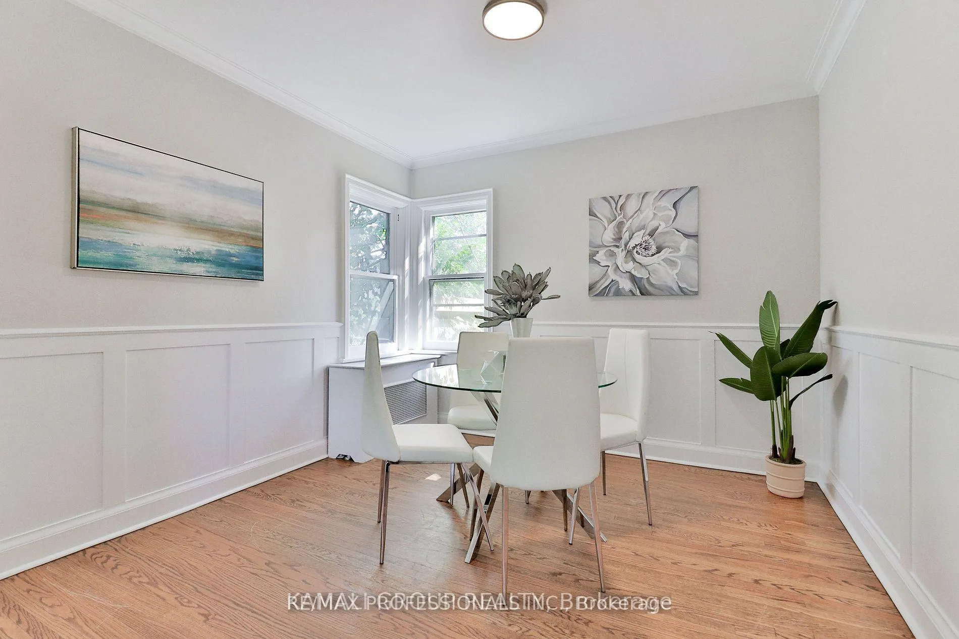 Photo 32 of 7 Elsfield Road, Etobicoke, Stonegate-Queensway — HOMEH