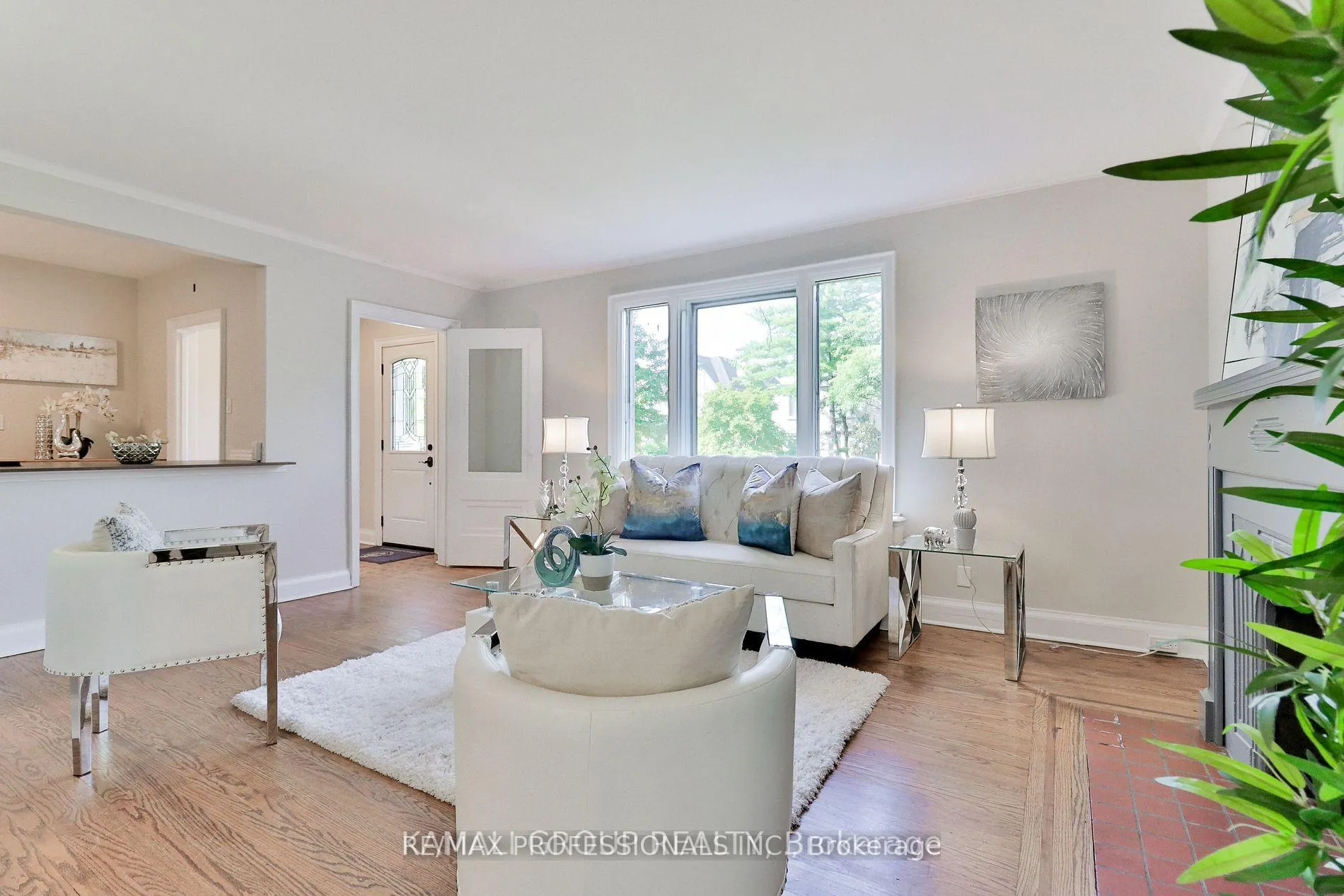 Photo 33 of 7 Elsfield Road, Etobicoke, Stonegate-Queensway — HOMEH