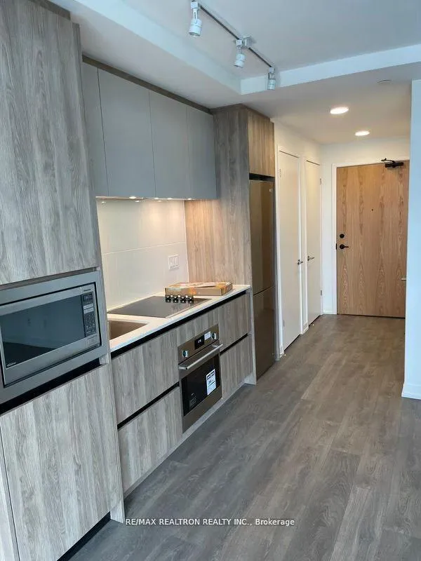 Photo 4 of Unit 805, 8 Beverley Glen Boulevard, Vaughan, Beverley Glen — HOMEH