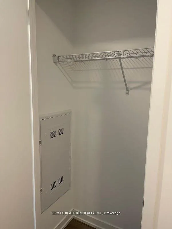 Photo 14 of Unit 805, 8 Beverley Glen Boulevard, Vaughan, Beverley Glen — HOMEH