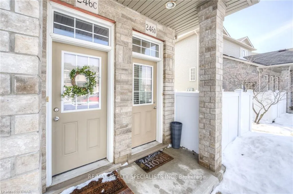 Photo 2 of Unit D, 246 Westmeadow Drive, Kitchener — HOMEH