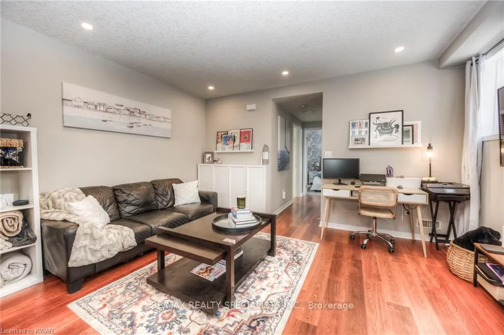Photo 16 of Unit D, 246 Westmeadow Drive, Kitchener — HOMEH