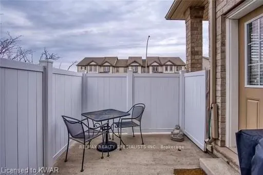 Photo 23 of Unit D, 246 Westmeadow Drive, Kitchener — HOMEH