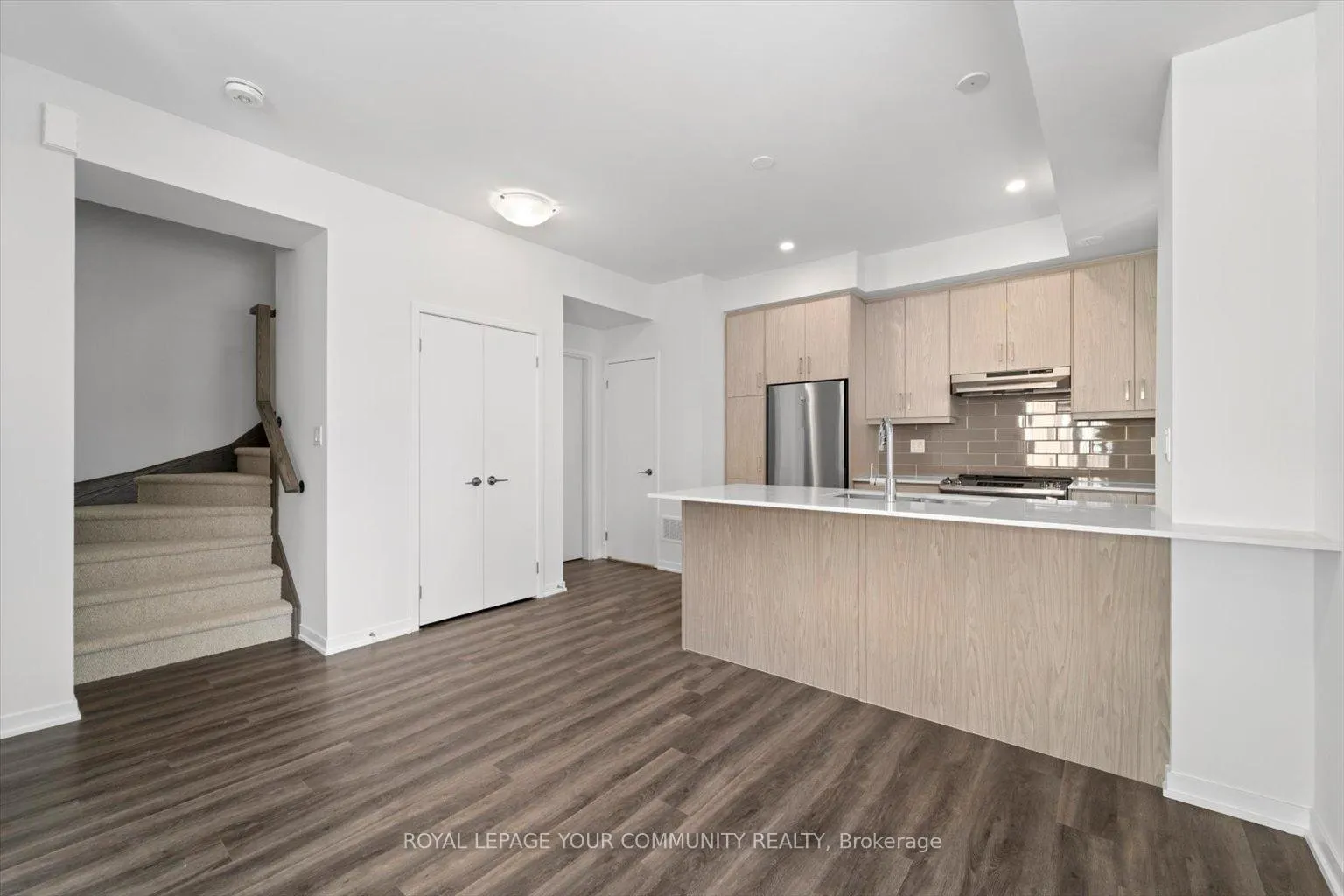 Photo 12 of Unit TH300, 250 Interchange Way, Vaughan, Concord — HOMEH