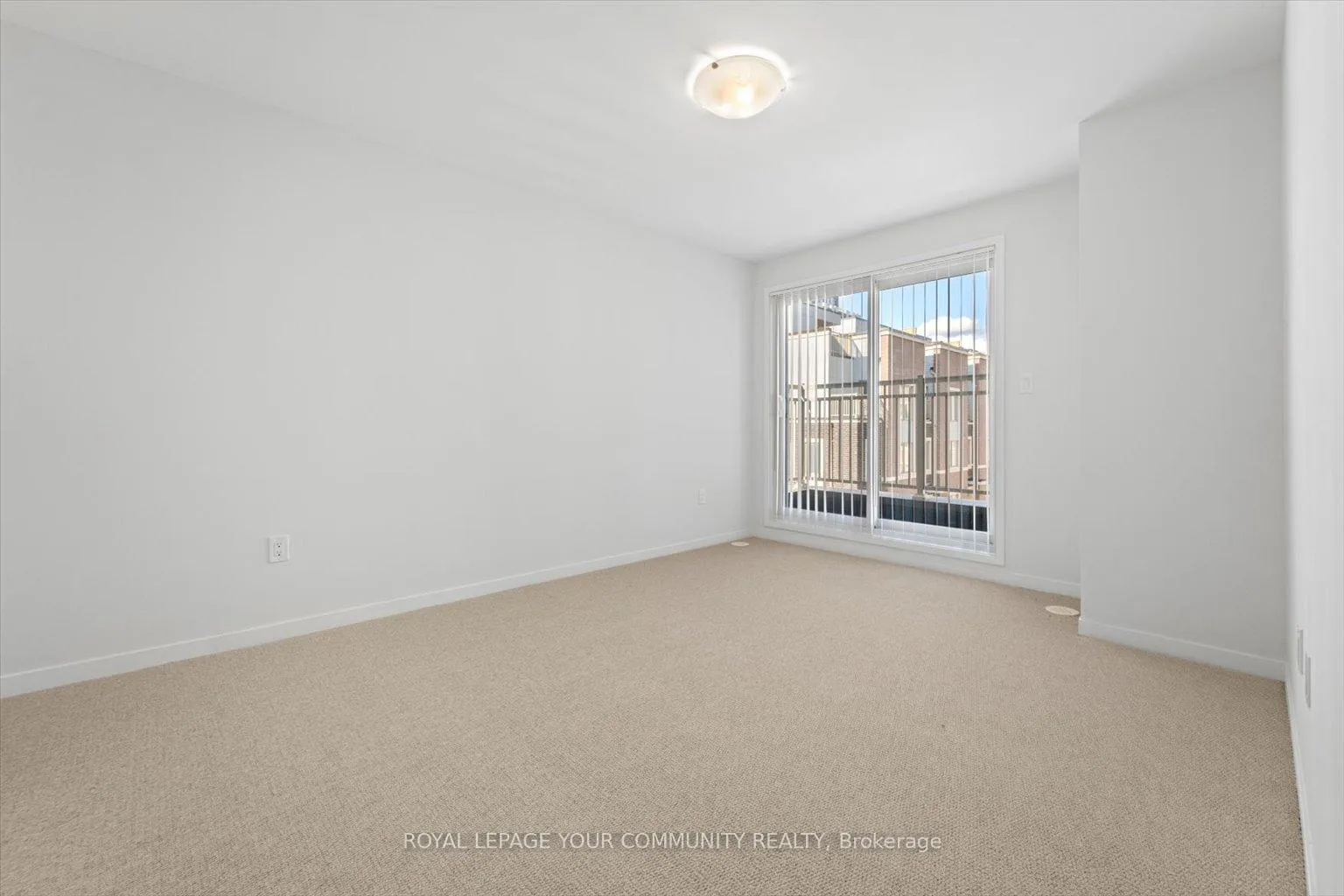 Photo 16 of Unit TH300, 250 Interchange Way, Vaughan, Concord — HOMEH