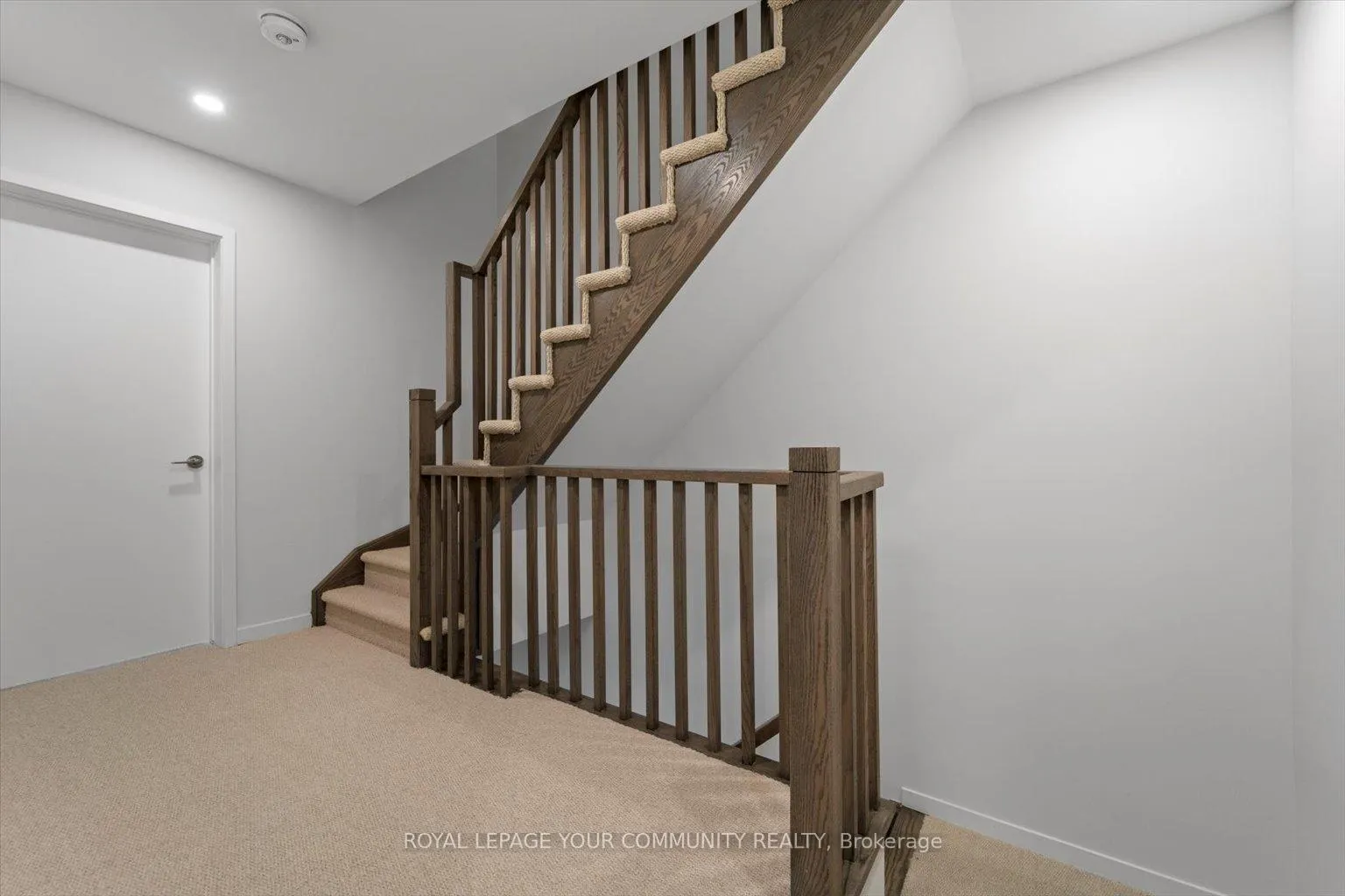 Photo 20 of Unit TH300, 250 Interchange Way, Vaughan, Concord — HOMEH