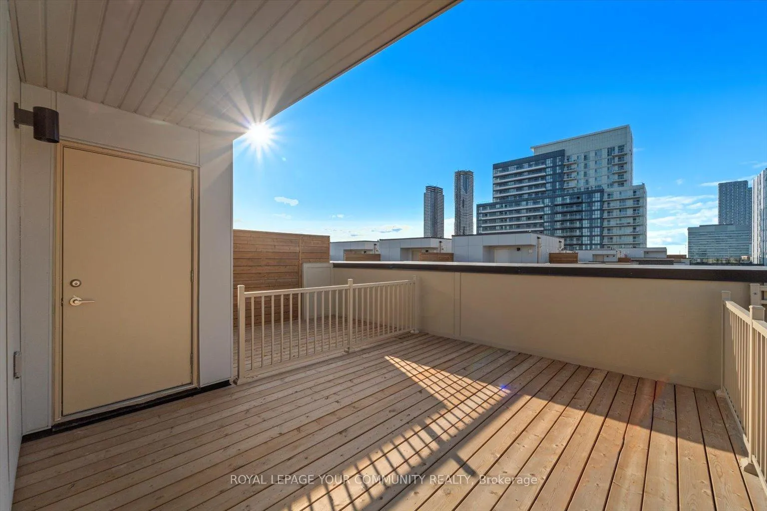 Photo 23 of Unit TH300, 250 Interchange Way, Vaughan, Concord — HOMEH
