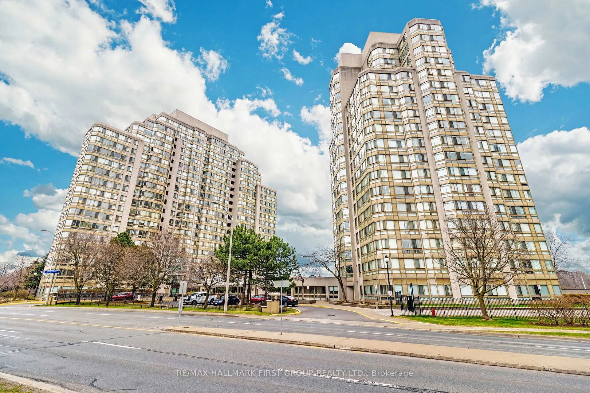 Front of Unit 1811, 3233 Eglinton Avenue E