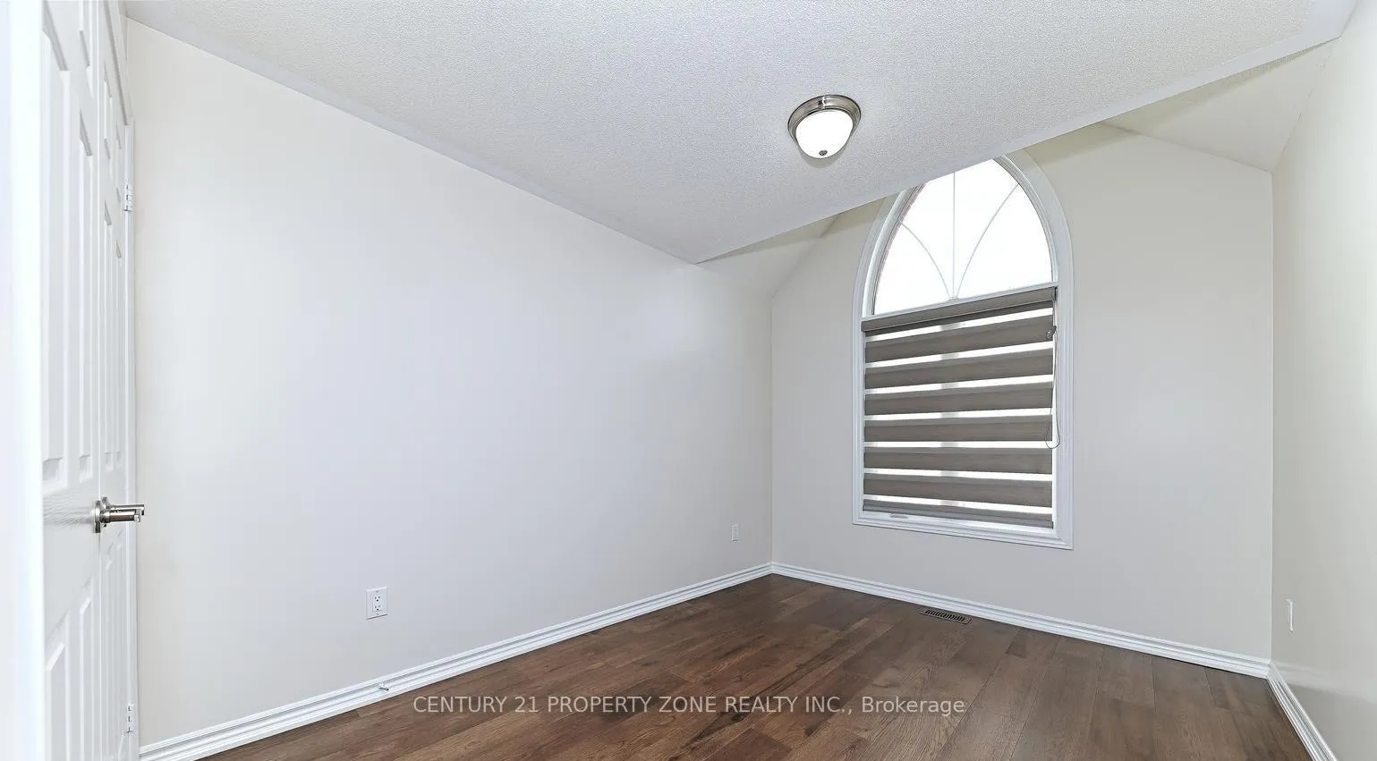 Photo 20 of 56 Royal Fren Crescent, Caledon, Rural Caledon — HOMEH
