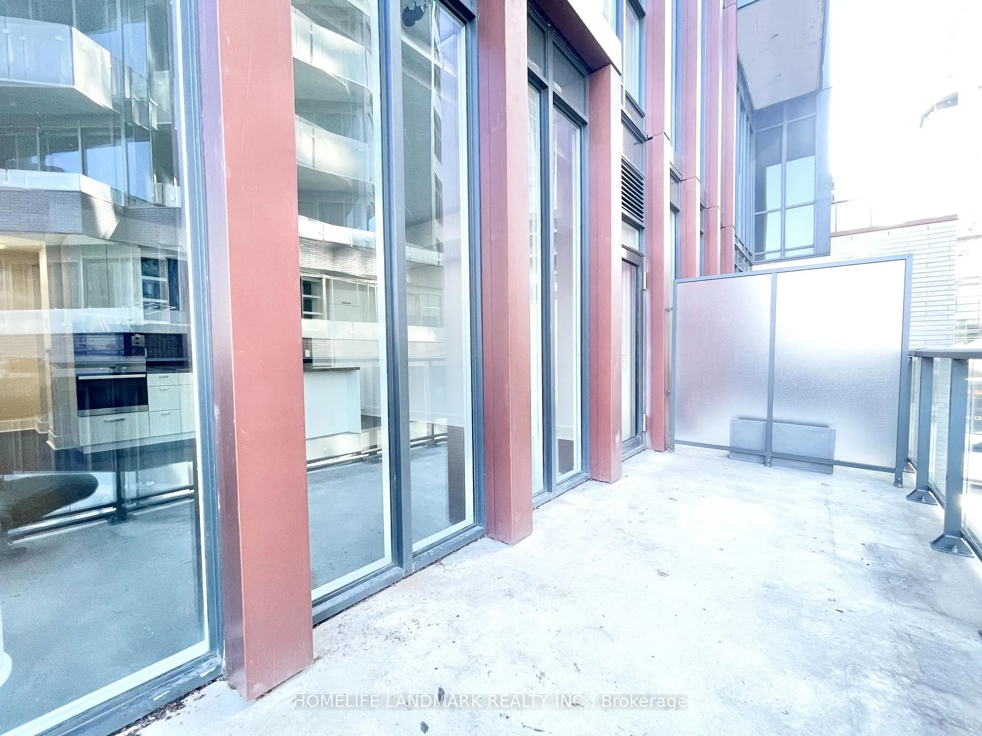 Photo 15 of Unit 402, 32 Davenport Road, Toronto, The Annex — HOMEH