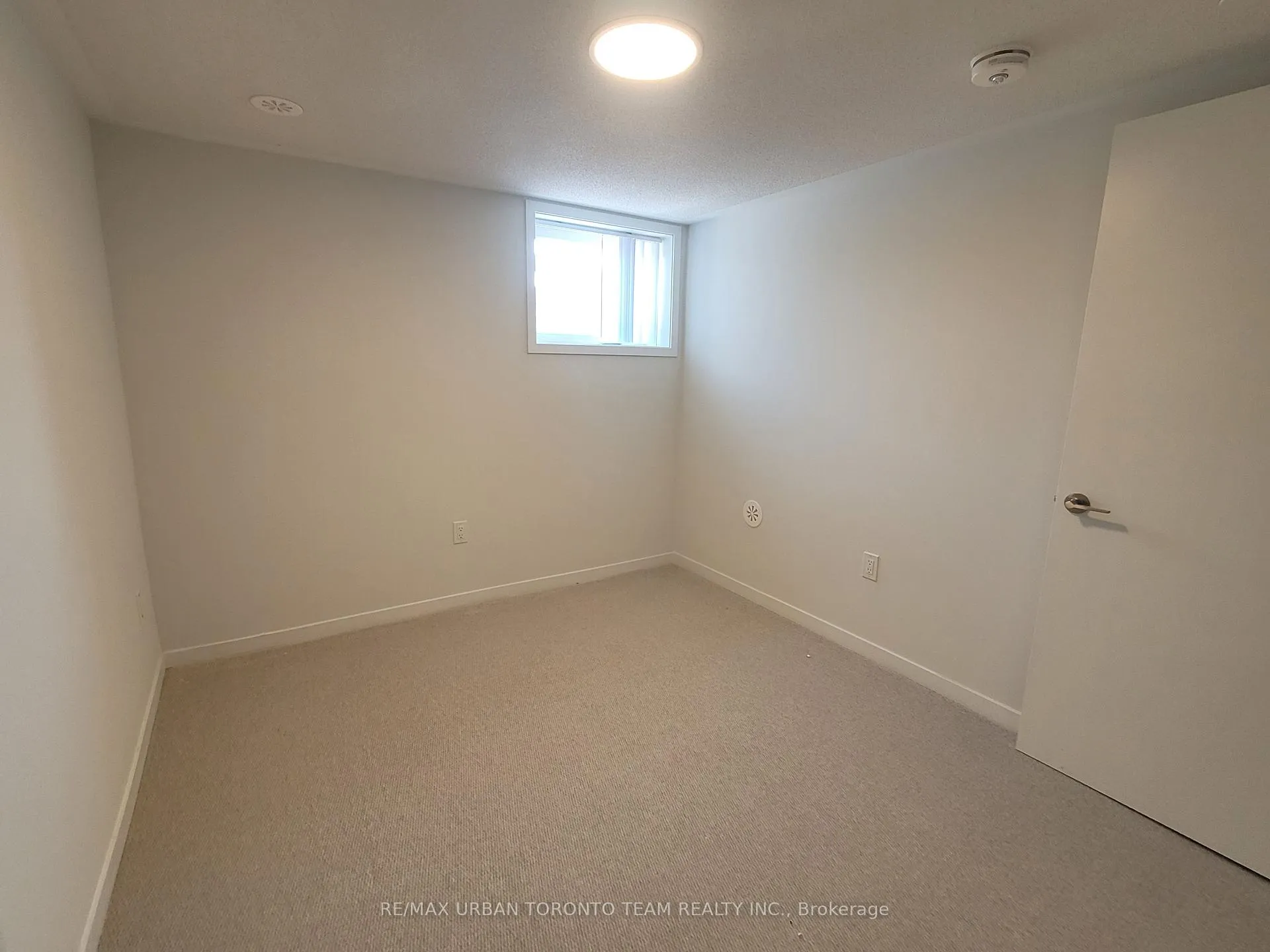 Photo 17 of Unit 325, 130 Honeycrisp Crescent, Vaughan, Vaughan Corporate Centre — HOMEH