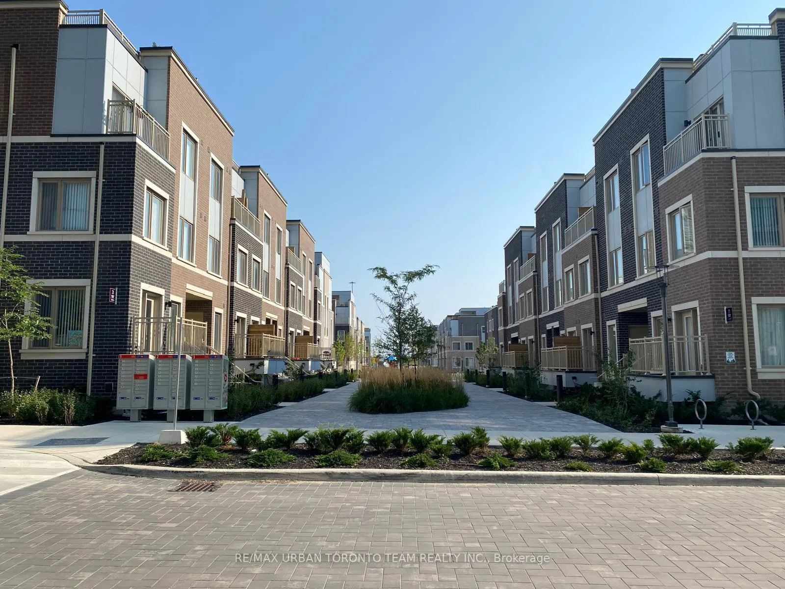 Photo 20 of Unit 325, 130 Honeycrisp Crescent, Vaughan, Vaughan Corporate Centre — HOMEH