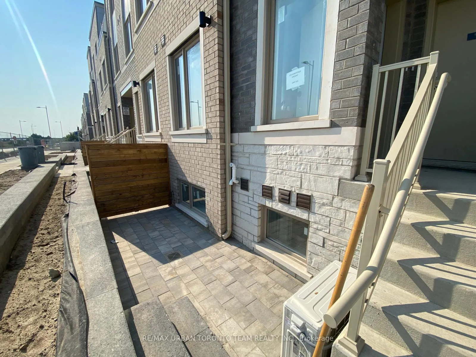Photo 23 of Unit 325, 130 Honeycrisp Crescent, Vaughan, Vaughan Corporate Centre — HOMEH