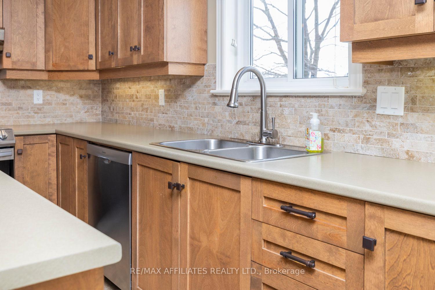 Photo 13 of 107 Comba Drive, Carleton Place — HOMEH
