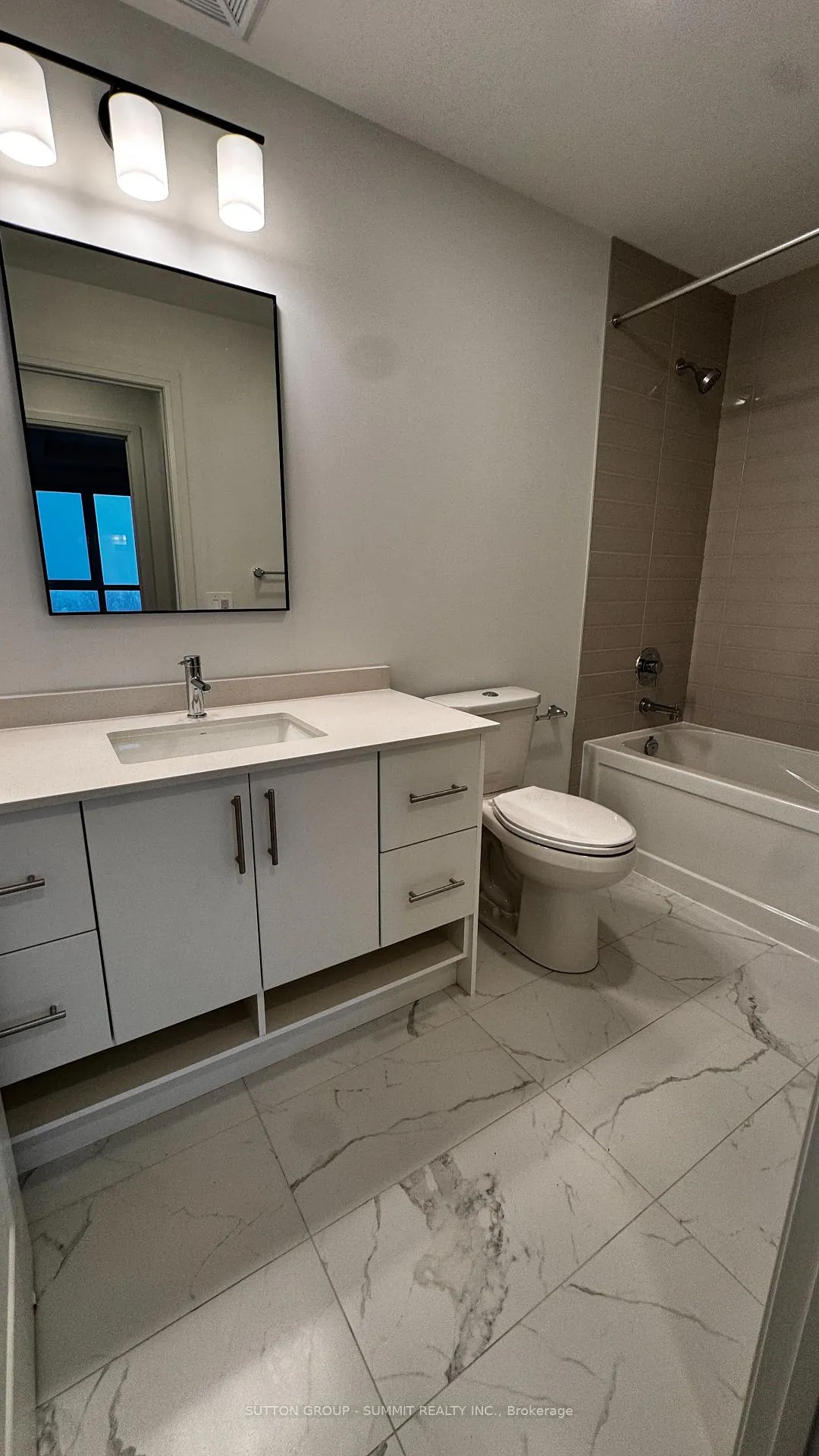 Photo 9 of Unit 909, 1333 Weber Street E, Kitchener — HOMEH