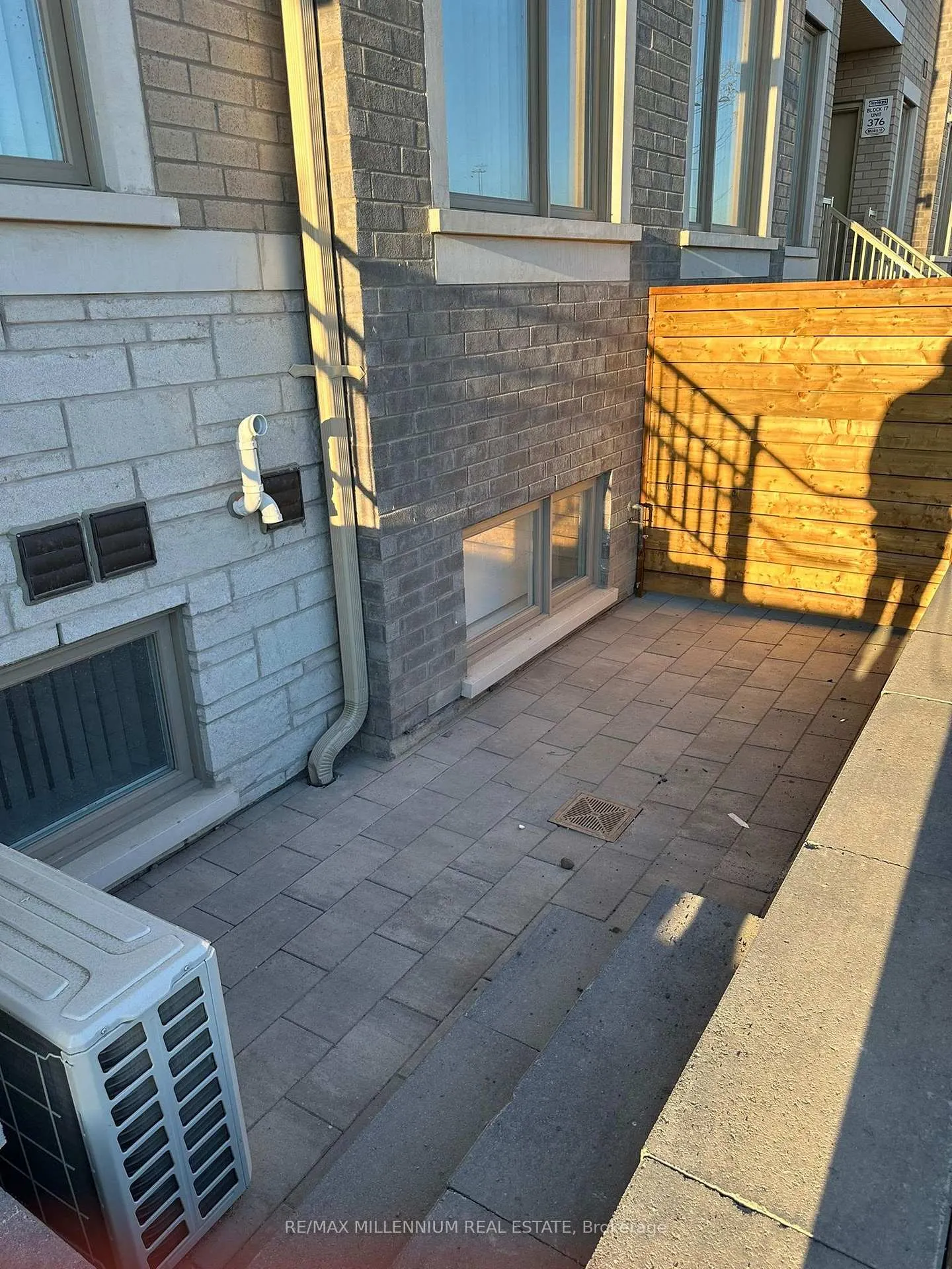 Photo 13 of Unit 276, 150 Honeycrisp Crescent, Vaughan, Vaughan Corporate Centre — HOMEH