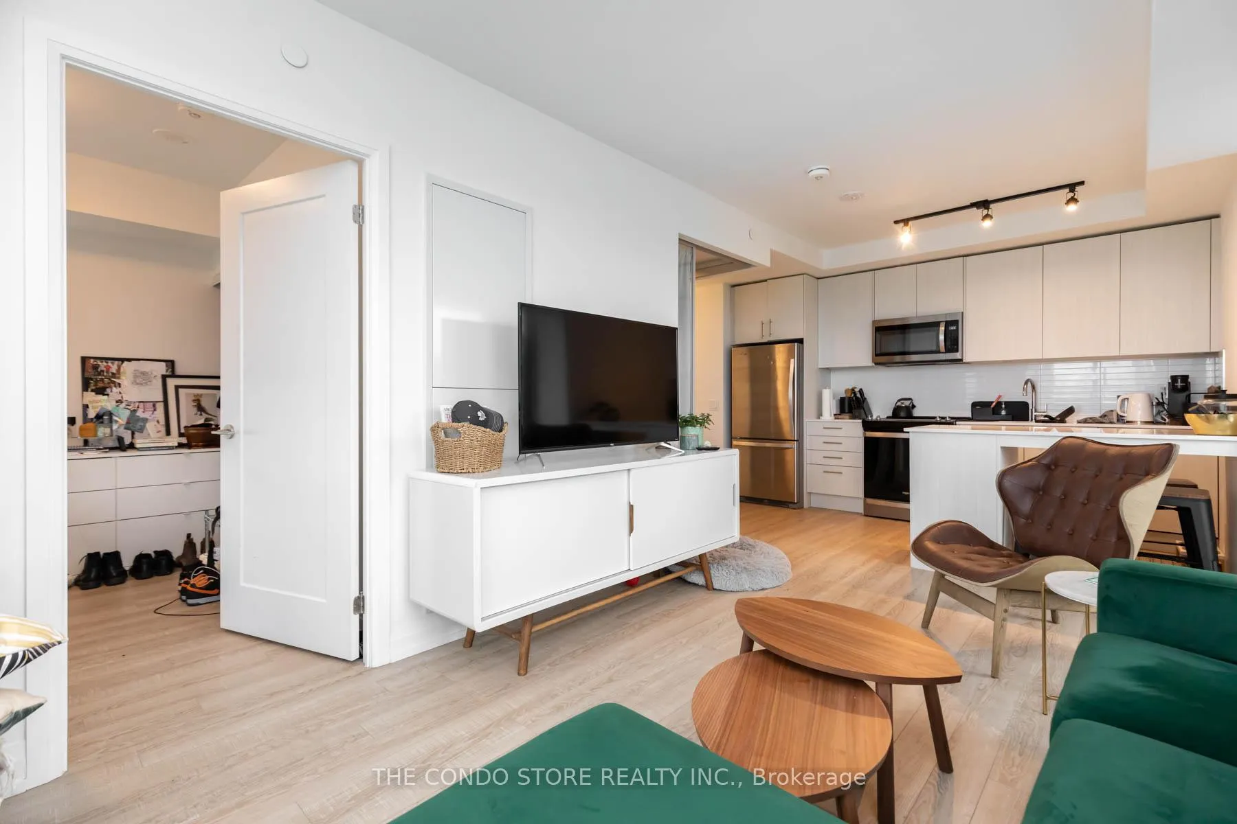 Photo 8 of Unit 1408, 286 Main Street, Toronto, East End-Danforth — HOMEH