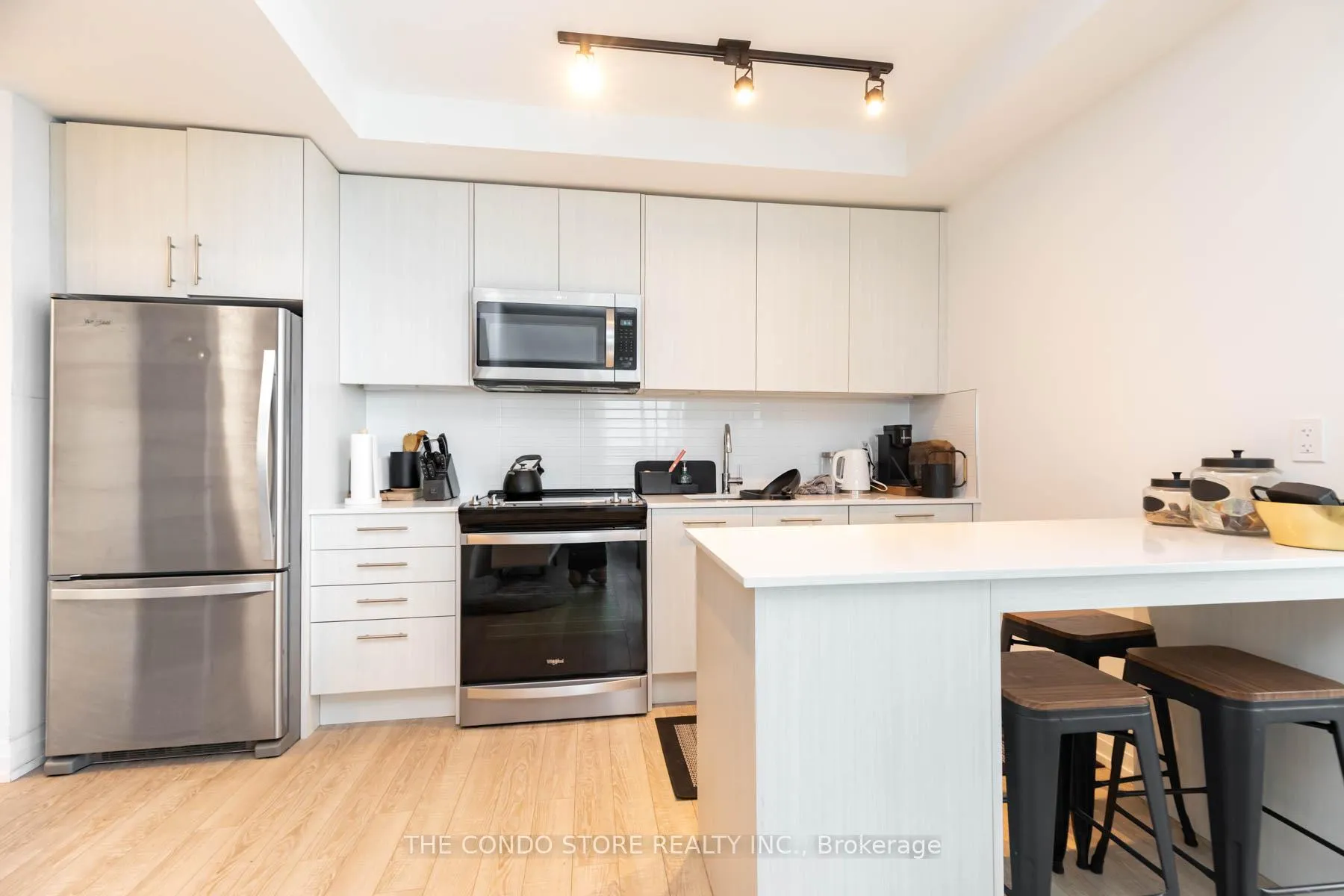 Photo 10 of Unit 1408, 286 Main Street, Toronto, East End-Danforth — HOMEH