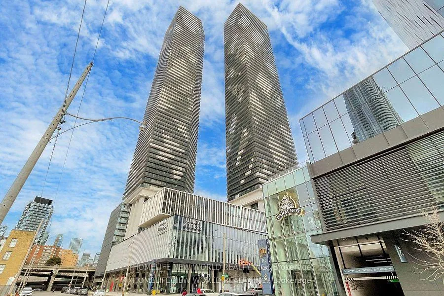 Front of Unit 5008, 55 Cooper Street