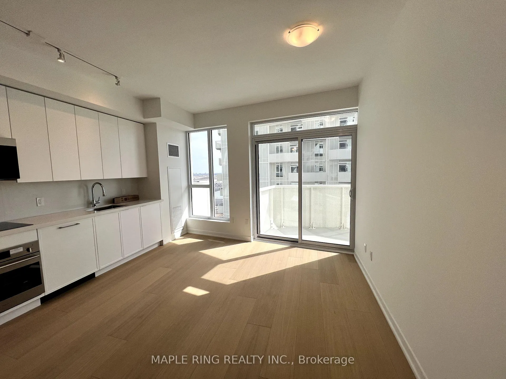Photo 2 of Unit 1623, 498 Caldari Road, Vaughan, Concord — HOMEH
