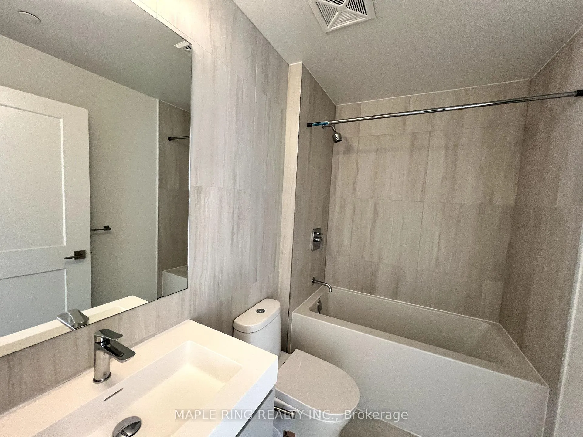 Photo 5 of Unit 1623, 498 Caldari Road, Vaughan, Concord — HOMEH
